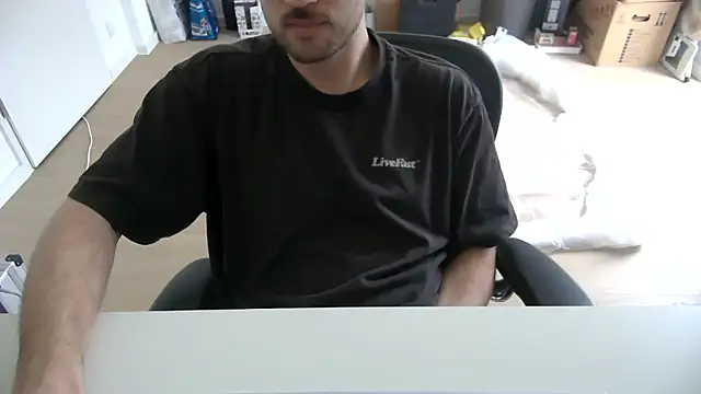 Snapshot of taallguyy_196 chatting on 13, 3, 2026 taallguyy 196 online show from 13, 3, 2026