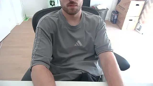 Snapshot of taallguyy_196 chatting on 27, 5, 2026 taallguyy 196 online show from 27, 5, 2026