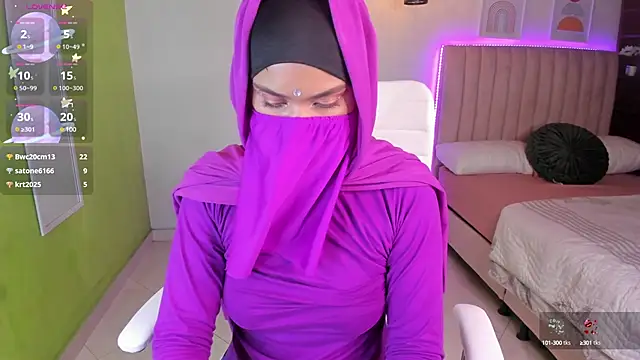 Snapshot of saray_halam chatting on 10, 3, 2025 saray halam online show from 10, 3, 2025