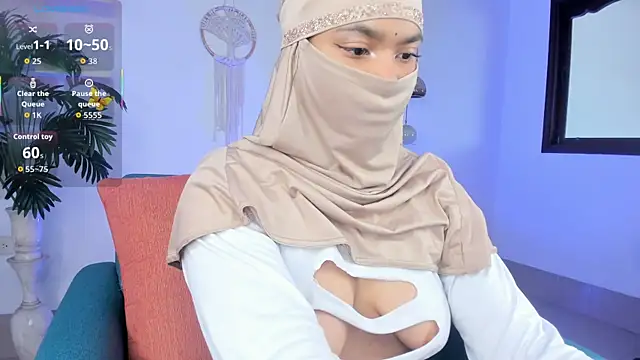 Snapshot of saray_halam chatting on 25, 9, 2025 saray halam online show from 25, 9, 2025