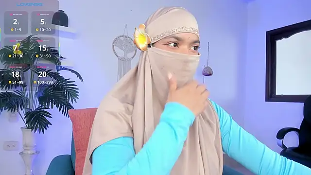 Snapshot of saray_halam chatting on 27, 9, 2025 saray halam online show from 27, 9, 2025
