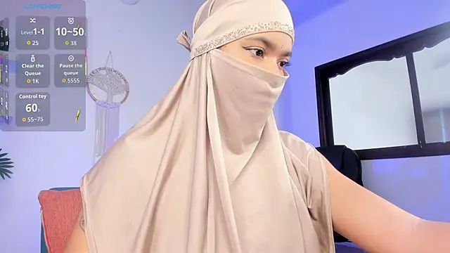Snapshot of saray_halam chatting on 29, 9, 2025 saray halam online show from 29, 9, 2025