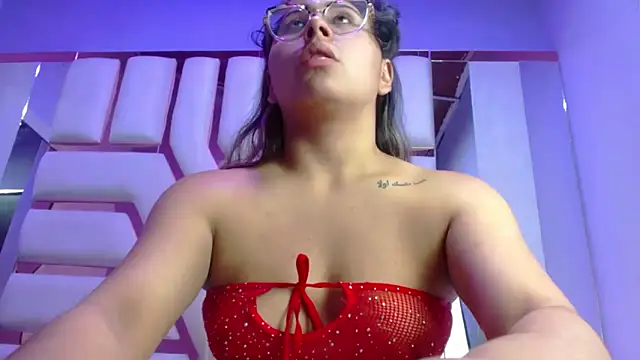 Freya Miller  online show from 7, 11, 2025