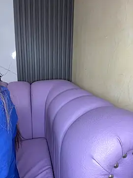 Aaliyah Salma online show from 5, 4, 2026