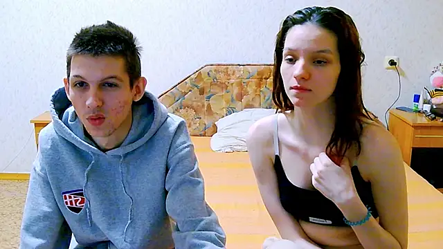 Ivy Lester online show from 4, 3, 2025