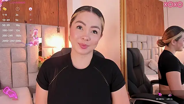 Saori newman online show from 4, 11, 2025