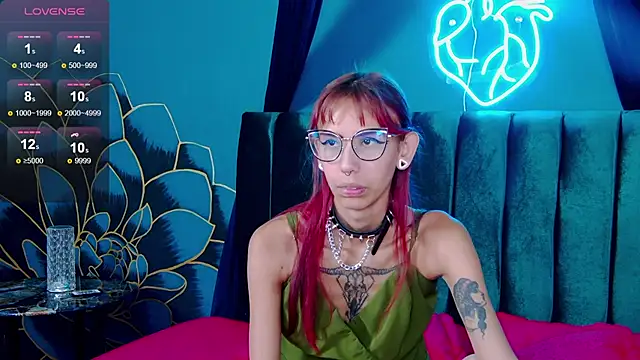 Snapshot of Lunamistyc chatting on 20, 11, 2025 Lunamistyc online show from 20, 11, 2025