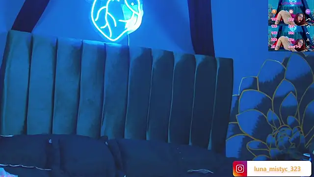 Snapshot of Lunamistyc chatting on 28, 11, 2025 Lunamistyc online show from 28, 11, 2025