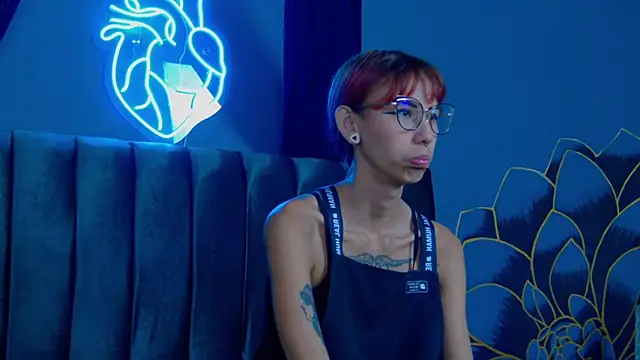 Snapshot of Lunamistyc chatting on 2, 12, 2025 Lunamistyc online show from 2, 12, 2025