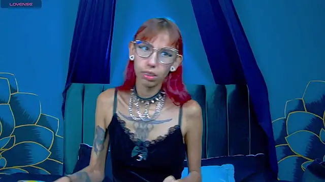 Snapshot of Lunamistyc chatting on 5, 12, 2025 Lunamistyc online show from 5, 12, 2025