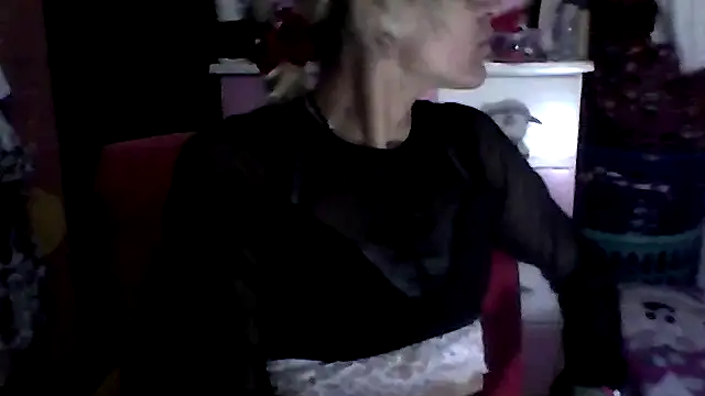 Snapshot of ariana_crazzy chatting on 4, 12, 2025 ariana crazzy online show from 4, 12, 2025