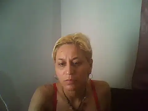 Snapshot of ariana_crazzy chatting on 4, 2, 2026 ariana crazzy online show from 4, 2, 2026