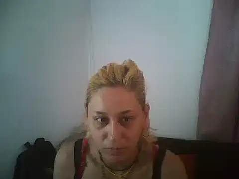 Snapshot of ariana_crazzy chatting on 11, 2, 2026 ariana crazzy online show from 11, 2, 2026
