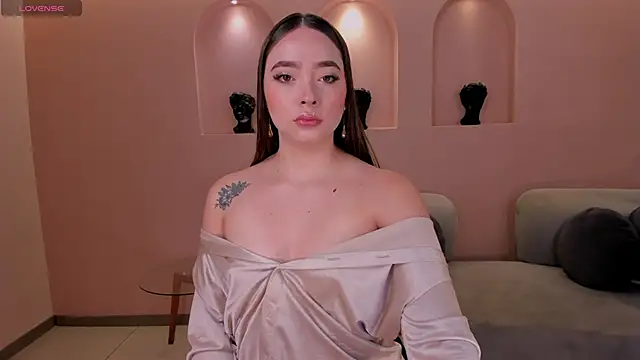 AlinaKravitz online show from 5, 3, 2025