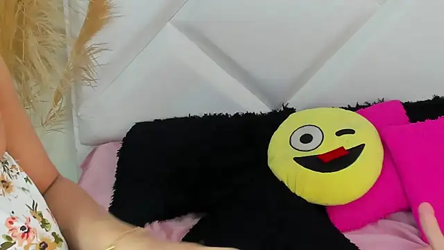 ScarlethNatasha online show from 13, 2, 2025