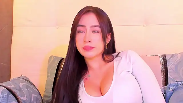 Snapshot of ArwenMuse chatting on 7, 3, 2025 ArwenMuse online show from 7, 3, 2025