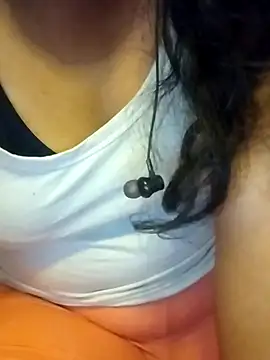 Snapshot of Tamilmayill chatting on 14, 2, 2025 Tamilmayill online show from 14, 2, 2025