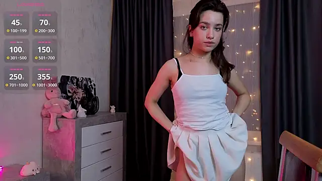 EmeliaReaper online show from 27, 11, 2025