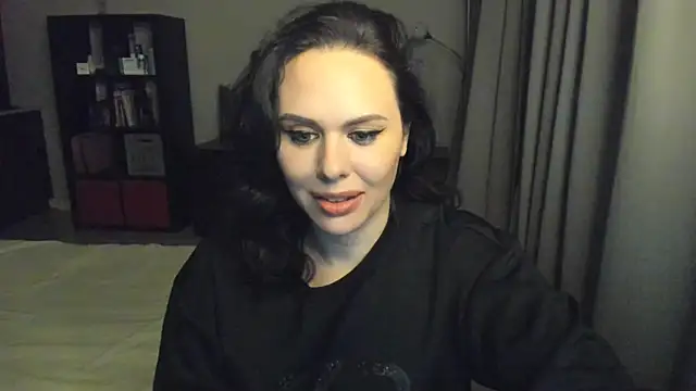 Snapshot of MollyCheiz chatting on 5, 3, 2025 MollyCheiz online show from 5, 3, 2025