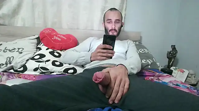 Snapshot of kisandgioni chatting on 4, 1, 2025 kisandgioni online show from 4, 1, 2025