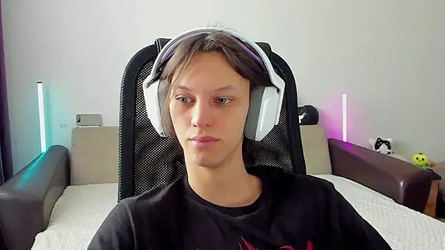 Ostin meow online show from 14, 2, 2026