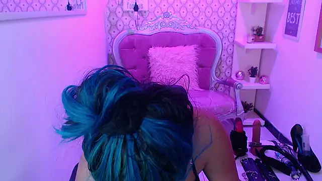 scarleth blue online show from 22, 3, 2025