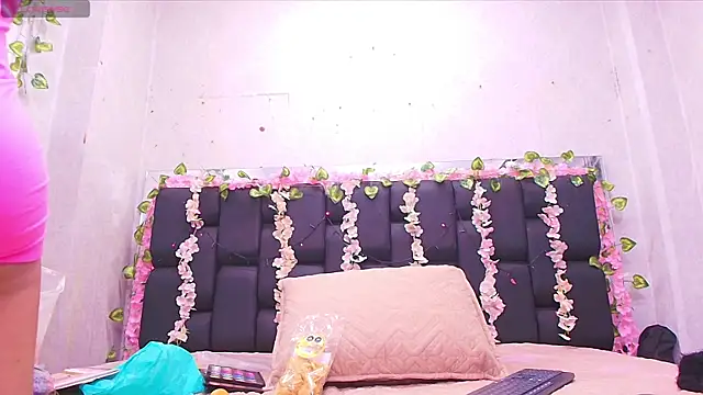 canela oss online show from 8, 10, 2025