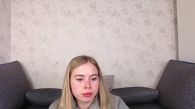 Snapshot of sofiaa_here chatting on 12, 5, 2026 sofiaa here online show from 12, 5, 2026