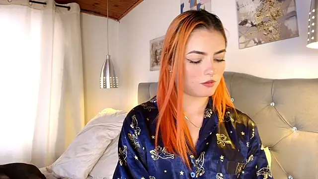 Snapshot of Miah_hilton2 chatting on 13, 6, 2026 Miah hilton2 online show from 13, 6, 2026