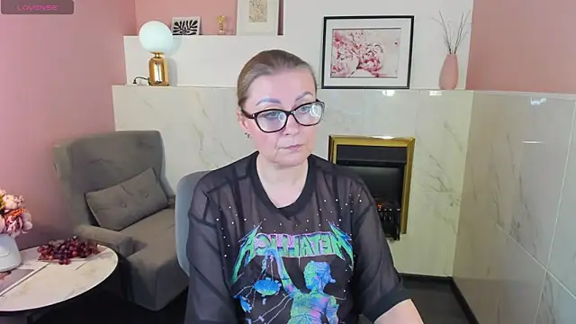 AlexandraKind online show from 27, 2, 2025