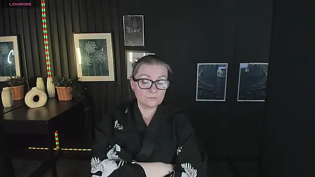 AlexandraKind online show from 7, 3, 2025