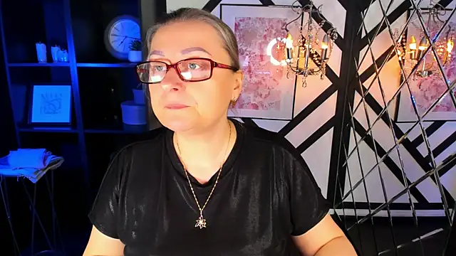 Snapshot of AlexandraKind chatting on 18, 1, 2026 AlexandraKind online show from 18, 1, 2026