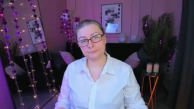 Snapshot of AlexandraKind chatting on 15, 2, 2026 AlexandraKind online show from 15, 2, 2026