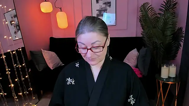 Snapshot of AlexandraKind chatting on 25, 2, 2026 AlexandraKind online show from 25, 2, 2026