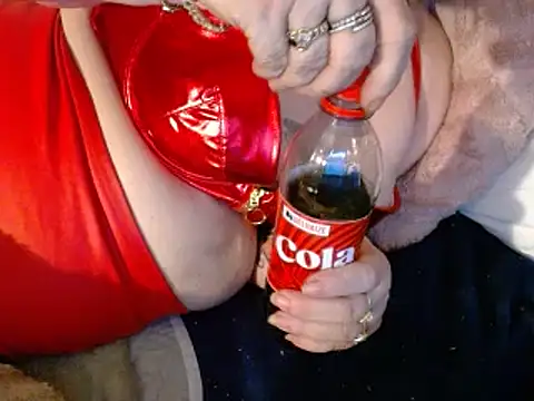 Snapshot of housewife_shantie chatting on 20, 2, 2025 housewife shantie online show from 20, 2, 2025