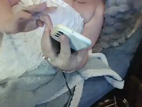 Snapshot of housewife_shantie chatting on 21, 3, 2025 housewife shantie online show from 21, 3, 2025