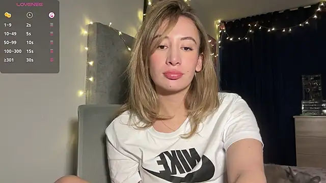 Snapshot of Gabby_cruz_ chatting on 14, 1, 2025 Gabby cruz  online show from 14, 1, 2025