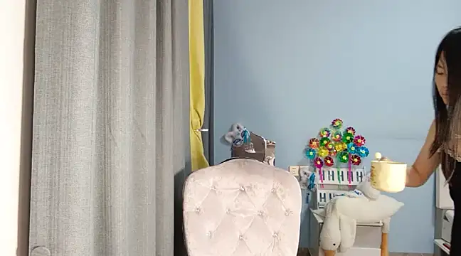 Lena-yyds online show from 27, 2, 2025