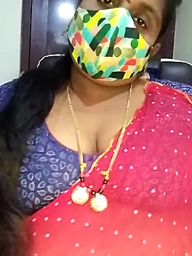 Snapshot of Sexy_Radhikaa chatting on 2, 11, 2025 Sexy Radhikaa online show from 2, 11, 2025