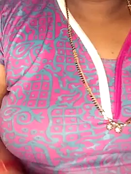 Snapshot of Sexy_Radhikaa chatting on 21, 11, 2025 Sexy Radhikaa online show from 21, 11, 2025