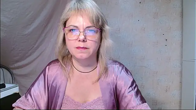 sweetsunset11 online show from 3, 2, 2026