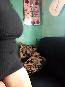 Snapshot of curvyloneah75 chatting on 20, 2, 2025 curvyloneah75 online show from 20, 2, 2025