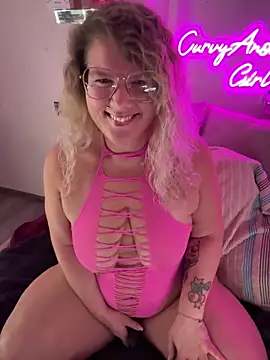 CurvyAnonymousGirl89 online show from 15, 10, 2025