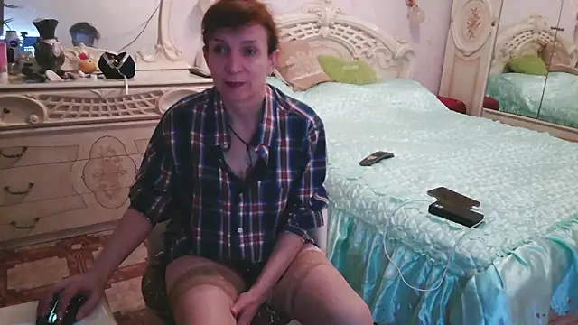 Debra Phoenix online show from 23, 10, 2025