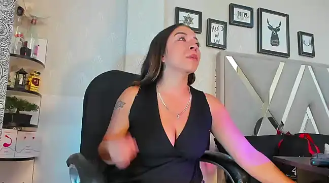 Snapshot of natacha__black_ chatting on 25, 1, 2025 natacha black online show from 25, 1, 2025