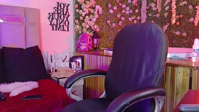 Snapshot of natacha__black_ chatting on 8, 11, 2025 natacha black online show from 8, 11, 2025