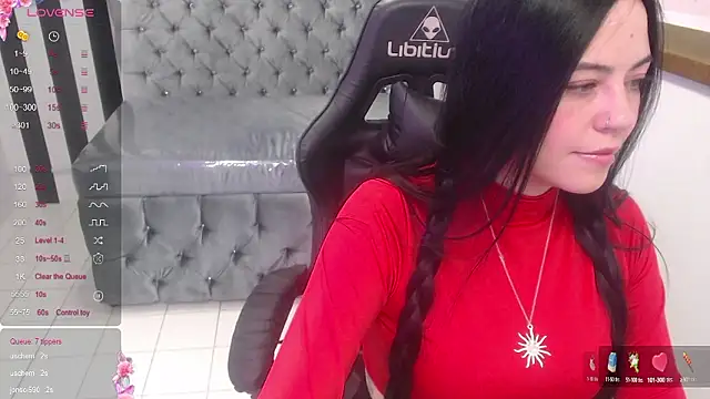 Snapshot of sabrina_jones_t chatting on 4, 12, 2024 sabrina jones t online show from 4, 12, 2024