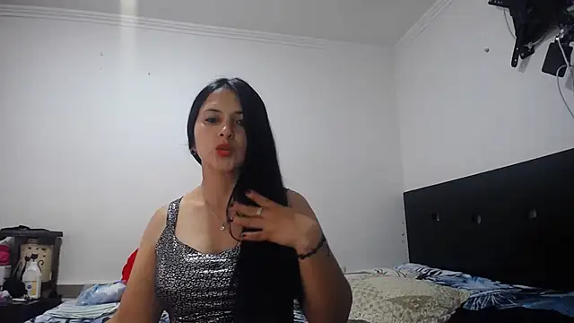 princehermosa44 online show from 17, 5, 2026