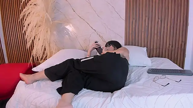 king lovely hornyy online show from 15, 5, 2026