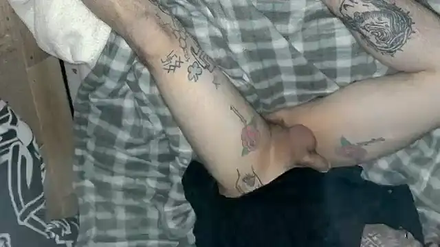 Snapshot of Fuckboy4public chatting on 3, 11, 2025 Fuckboy4public online show from 3, 11, 2025